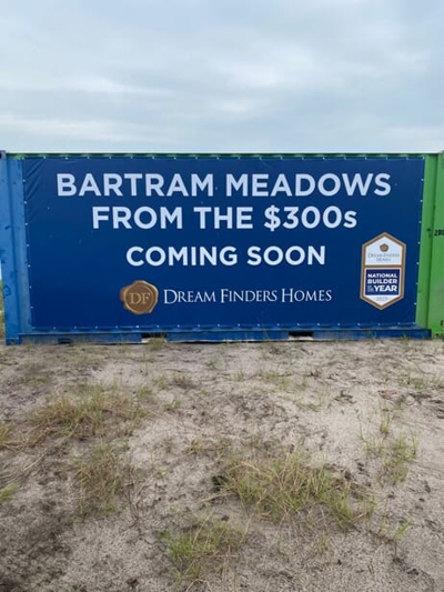 Banners Photo